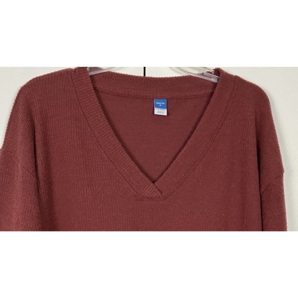 Old Navy Womens V-Neck  Long Sleeve Plush Tee Burgundy Sz Medium - Picture 2 of 6